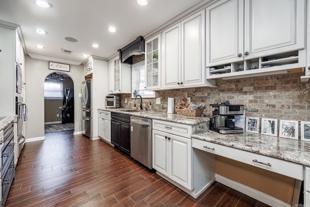 168 Leta Ln, Hot Springs, AR 71913 - kitchen featuring backsplash, a sink, stainless steel appliances, white cabinets, and dark wood-type flooring