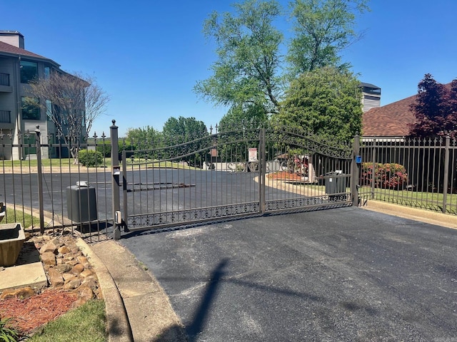 101 Long Island Dr Unit 605, Hot Springs, AR 71913 - view of gate