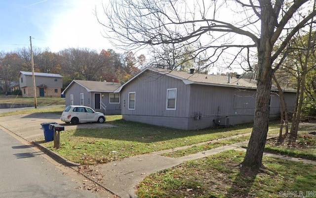 404 W 35th St, North Little Rock, AR 72118 - view of front of property with a front lawn