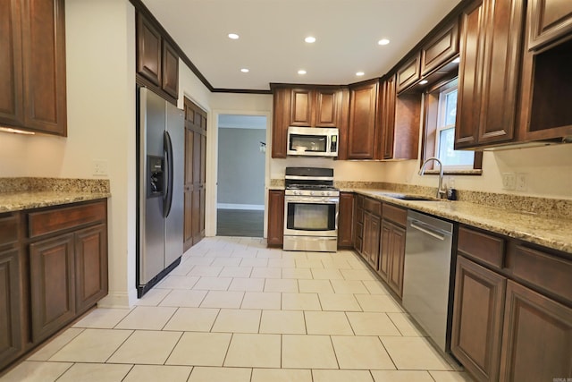 102 Windsor Pl, Hot Springs, AR 71901 - kitchen featuring recessed lighting, a sink, appliances with stainless steel finishes, and baseboards