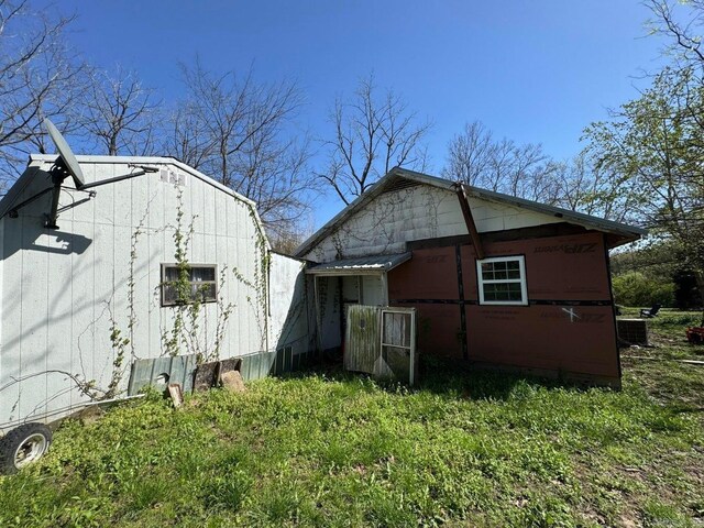 95 Terrafirma Ln, Ash Flat, AR 72513 - view of side of property