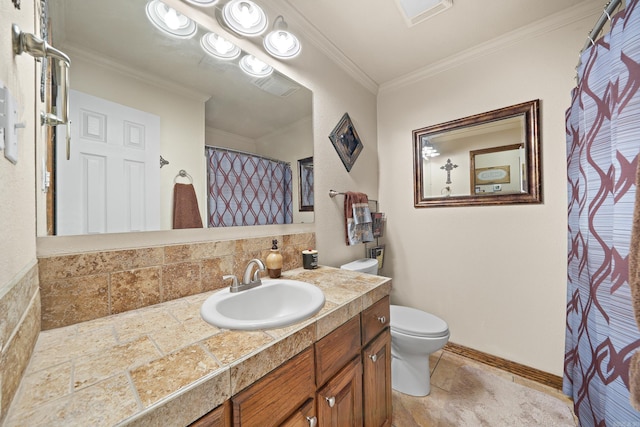 110 N Horatio Homesites Rd, Horatio, AR 71842 - full bath featuring baseboards, a shower with shower curtain, ornamental molding, toilet, and vanity