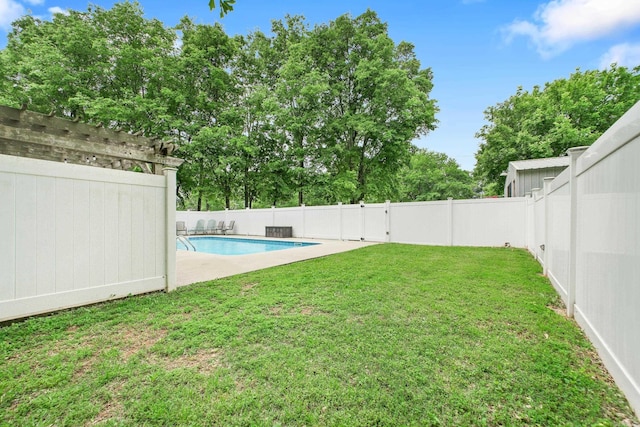 110 N Horatio Homesites Rd, Horatio, AR 71842 - view of yard with a fenced backyard and a fenced in pool