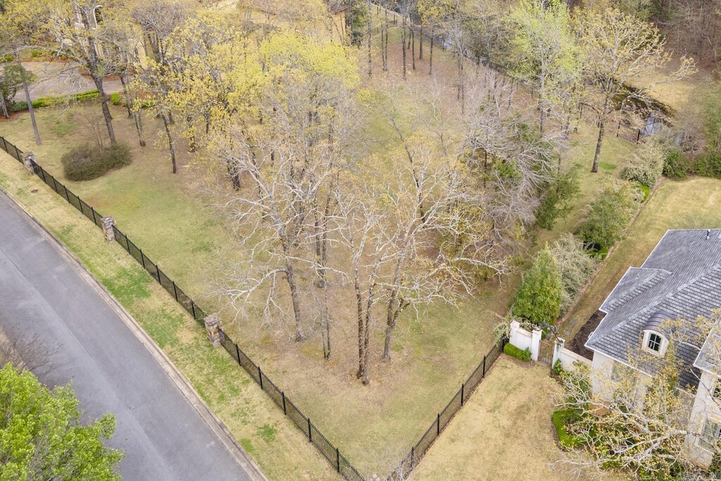 11 Spring Valley Ln, Little Rock, AR 72223