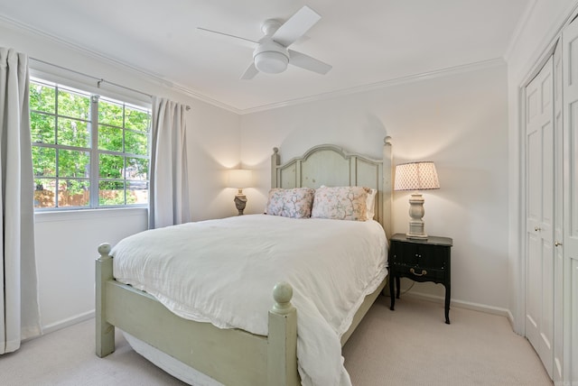 5 Huntington Rd, Little Rock, AR 72227 - bedroom featuring light carpet, baseboards, a closet, ceiling fan, and crown molding