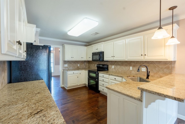 408 Crain Dr, Searcy, AR 72143 - kitchen featuring a sink, ornamental molding, a peninsula, dark wood-type flooring, and black appliances