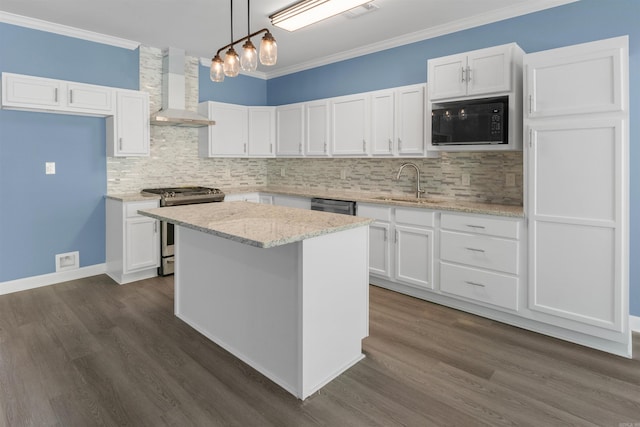8010 Kanis Oaks Dr, Little Rock, AR 72204 - kitchen featuring stainless steel appliances, wall chimney exhaust hood, a sink, and ornamental molding