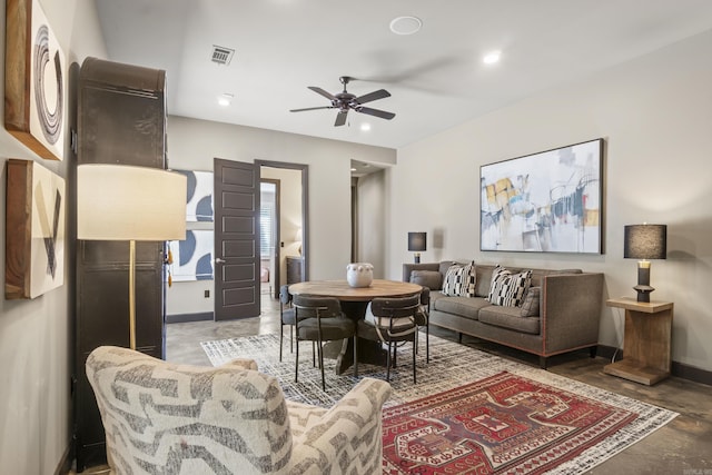 living room with recessed lighting, visible vents, baseboards, and ceiling fan