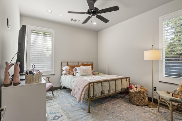 bedroom with recessed lighting, visible vents, baseboards, and ceiling fan