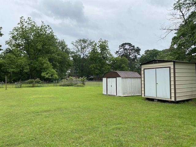 817 Waco St, Camden, AR 71701 - view of yard featuring view of wooded area