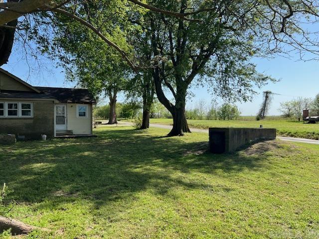 110 Ryerson St, Leachville, AR 72438 - view of yard
