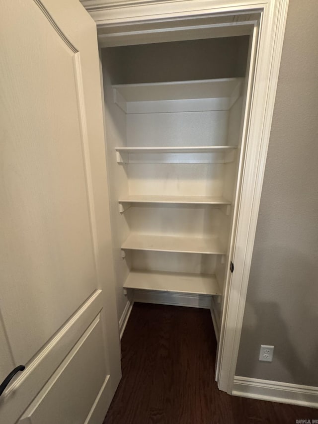 1844 White Oak Cir, Benton, AR 72019 - view of closet