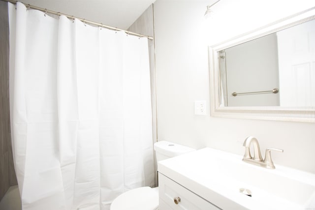 28 Wellford Dr, Little Rock, AR 72209 - full bath with curtained shower, vanity, and toilet