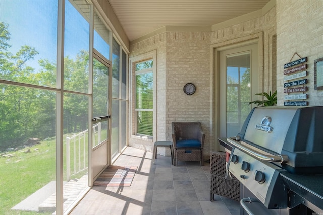 view of sunroom / solarium