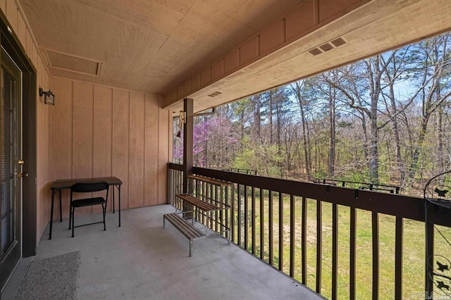 1100 Woodlawn Ave Unit K-61, Hot Springs, AR 71913 - balcony featuring visible vents and a view of trees