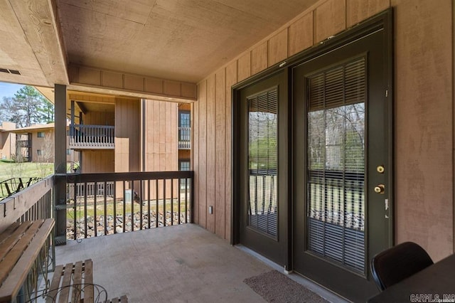 1100 Woodlawn Ave Unit K-61, Hot Springs, AR 71913 - property entrance featuring a balcony