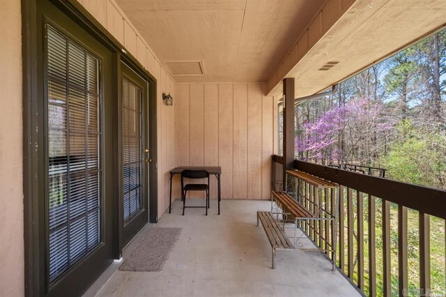 1100 Woodlawn Ave Unit K-61, Hot Springs, AR 71913 - view of balcony