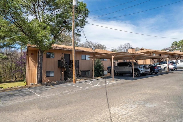1100 Woodlawn Ave Unit K-61, Hot Springs, AR 71913 - view of partially covered parking lot