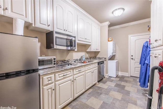 6550 Westminster, Benton, AR 72019 - kitchen with crown molding, appliances with stainless steel finishes, a sink, and white cabinetry