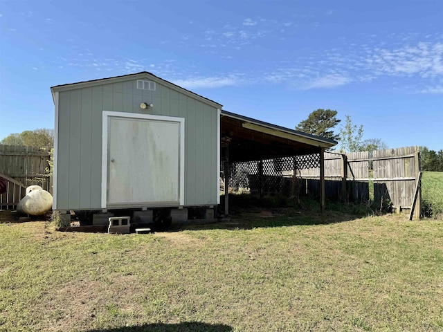 25 Heritage Ln, Melbourne, AR 72556 - view of shed with fence