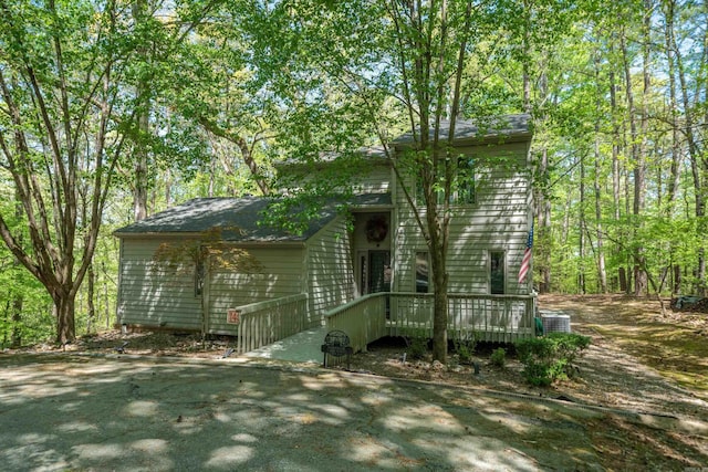 view of front facade featuring a deck