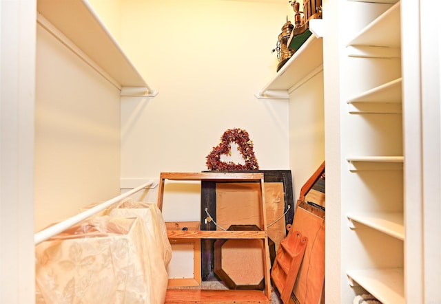 2780 Shoemaker Rd, Sheridan, AR 72150 - view of spacious closet