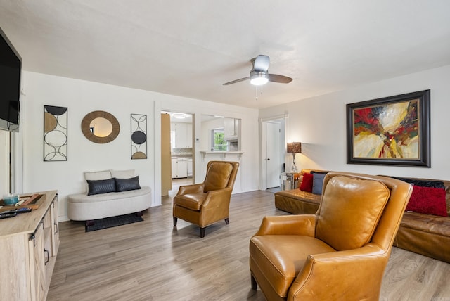 7803 Ascension Rd, Little Rock, AR 72204 - sitting room with light wood-style floors and ceiling fan