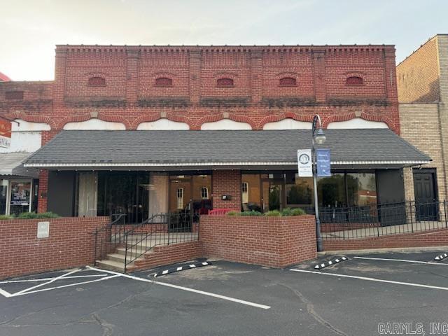 107 N Marr St, Pocahontas, AR 72455 - view of building exterior with uncovered parking