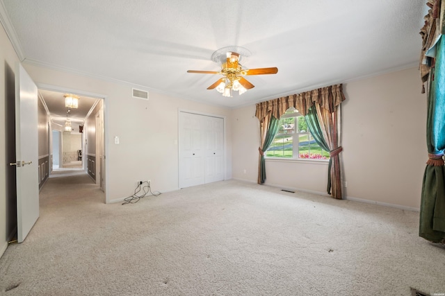 118 Grandview Dr, Hot Springs, AR 71913 - unfurnished bedroom with carpet floors, visible vents, baseboards, and ornamental molding