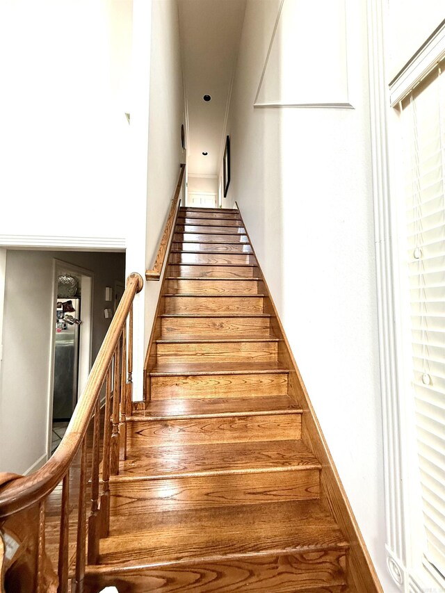 2308 Saxony Blvd, Searcy, AR 72143 - view of stairway