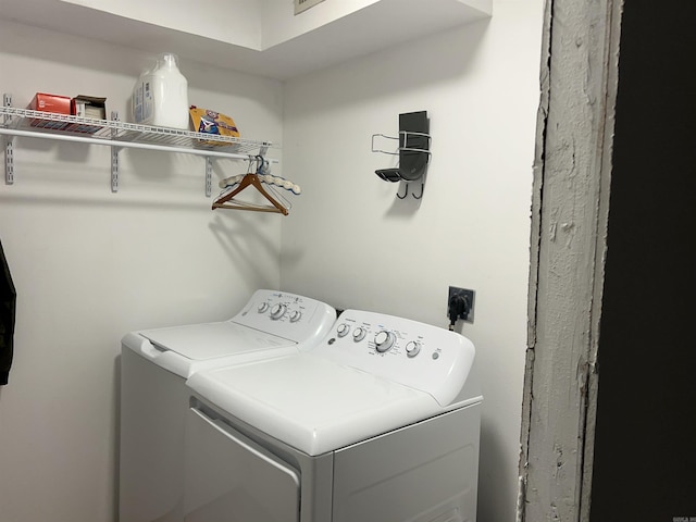 3223 Canal Dr, White Hall, AR 71602 - laundry room featuring washing machine and dryer and laundry area