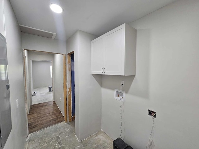 laundry room with cabinet space and hookup for a washing machine