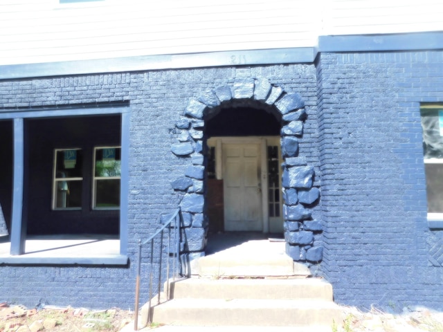 2110 S Battery St, Little Rock, AR 72202 - view of entrance to property