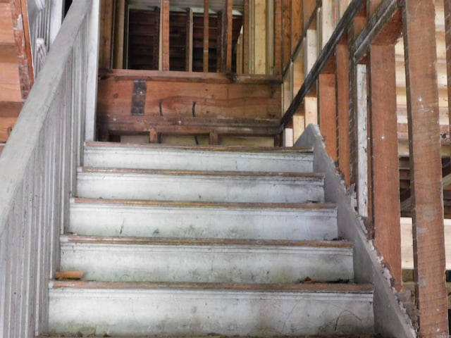 2110 S Battery St, Little Rock, AR 72202 - view of stairway