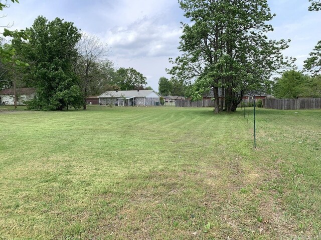 1315 E 16th St, Russellville, AR 72802