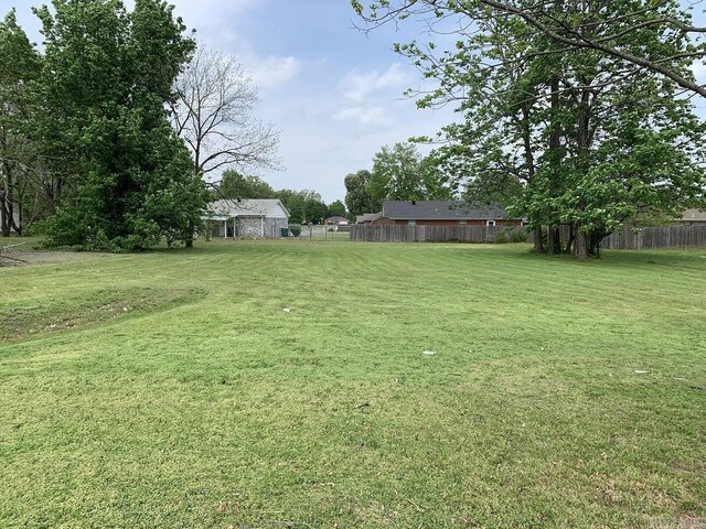 1315 E 16th St, Russellville, AR 72802