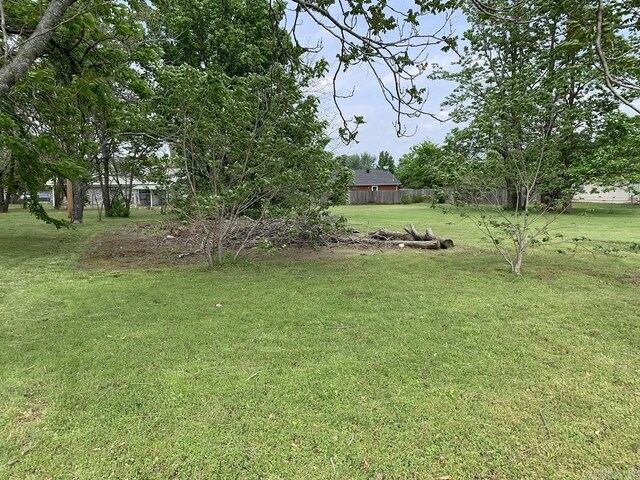 1315 E 16th St, Russellville, AR 72802