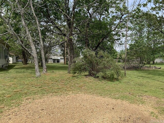 1315 E 16th St, Russellville, AR 72802