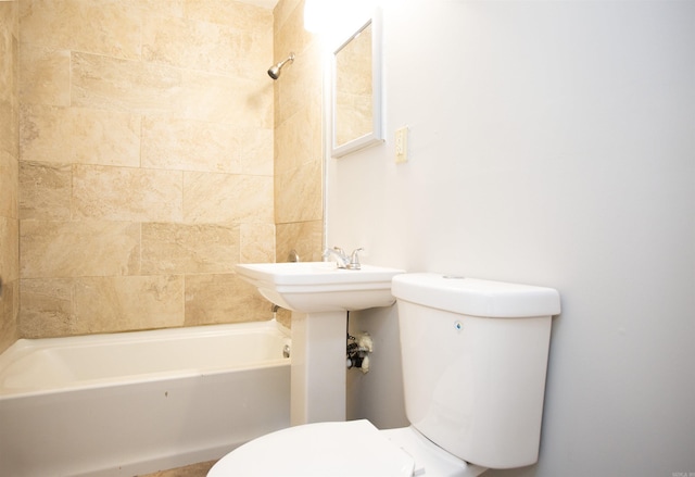 2602 S Taylor St, Little Rock, AR 72204 - bathroom featuring shower / bathing tub combination and toilet
