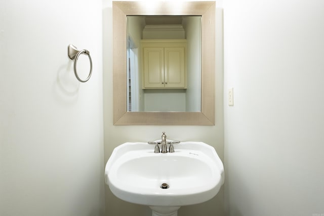 131 Hidden Valley Loop, Maumelle, AR 72113 - bathroom featuring a sink