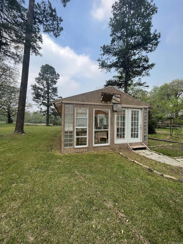 view of outbuilding featuring an outbuilding