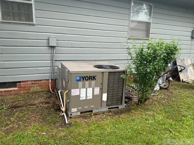 details with central AC and crawl space