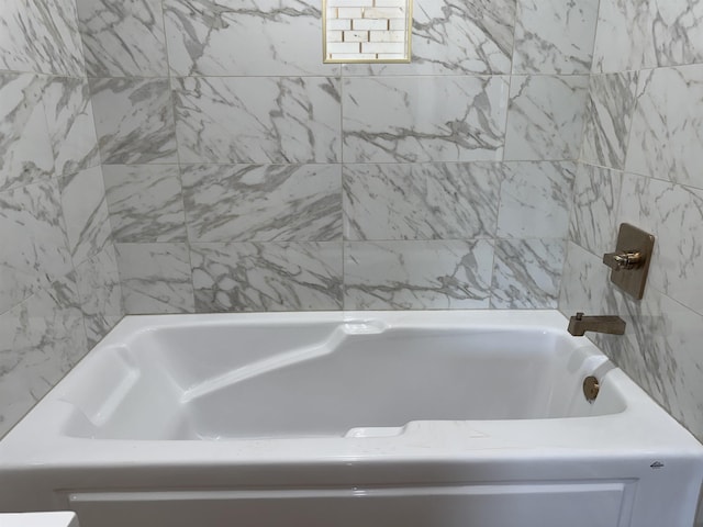 2106 N 8 1/2 St, Paragould, AR 72450 - full bathroom featuring a tub to relax in