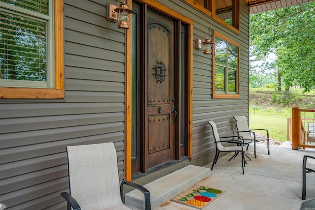 539 Burchwood Bay Rd, Hot Springs, AR 71913 - property entrance with covered porch