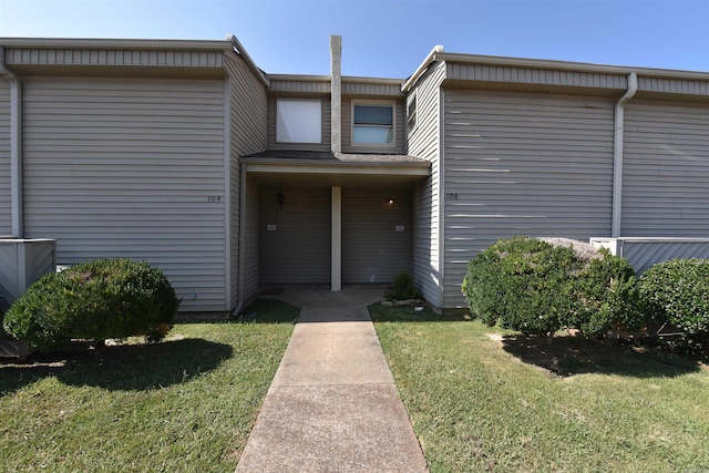 135 Hillview Dr Unit 109, Fairfield Bay, AR 72088 - view of front of property featuring a front lawn