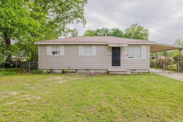 ranch-style home featuring crawl space, fence, and a front yard
