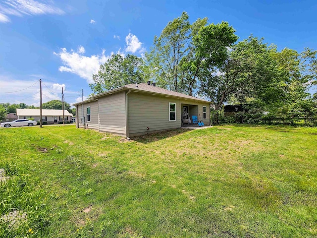 505 E Mississippi St, Beebe, AR 72012 - back of property with a yard