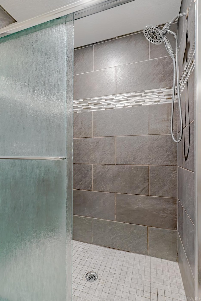 1321 W Front St, Heber Springs, AR 72543 - bathroom featuring a shower stall
