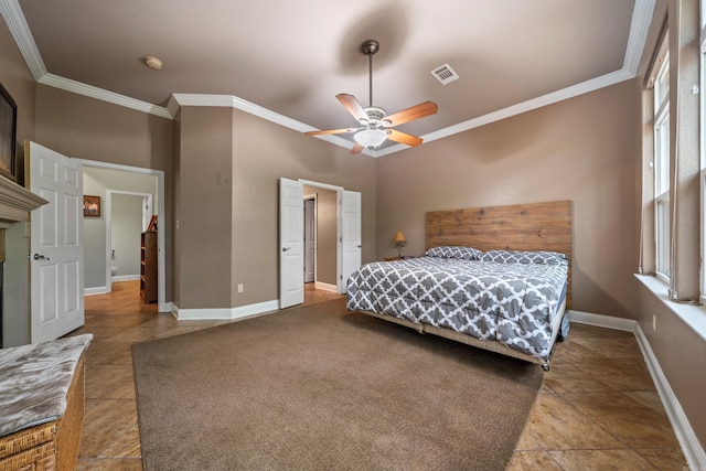 bedroom with baseboards, ornamental molding, ceiling fan, and visible vents