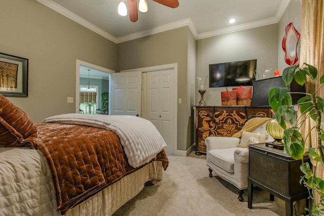 bedroom featuring crown molding, light carpet, ceiling fan with notable chandelier, baseboards, and a closet